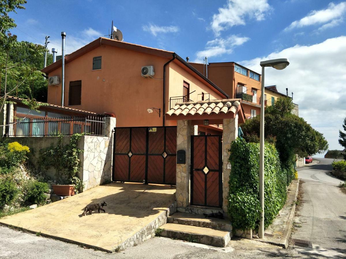 B&B Benjamas Bisacquino Esterno foto