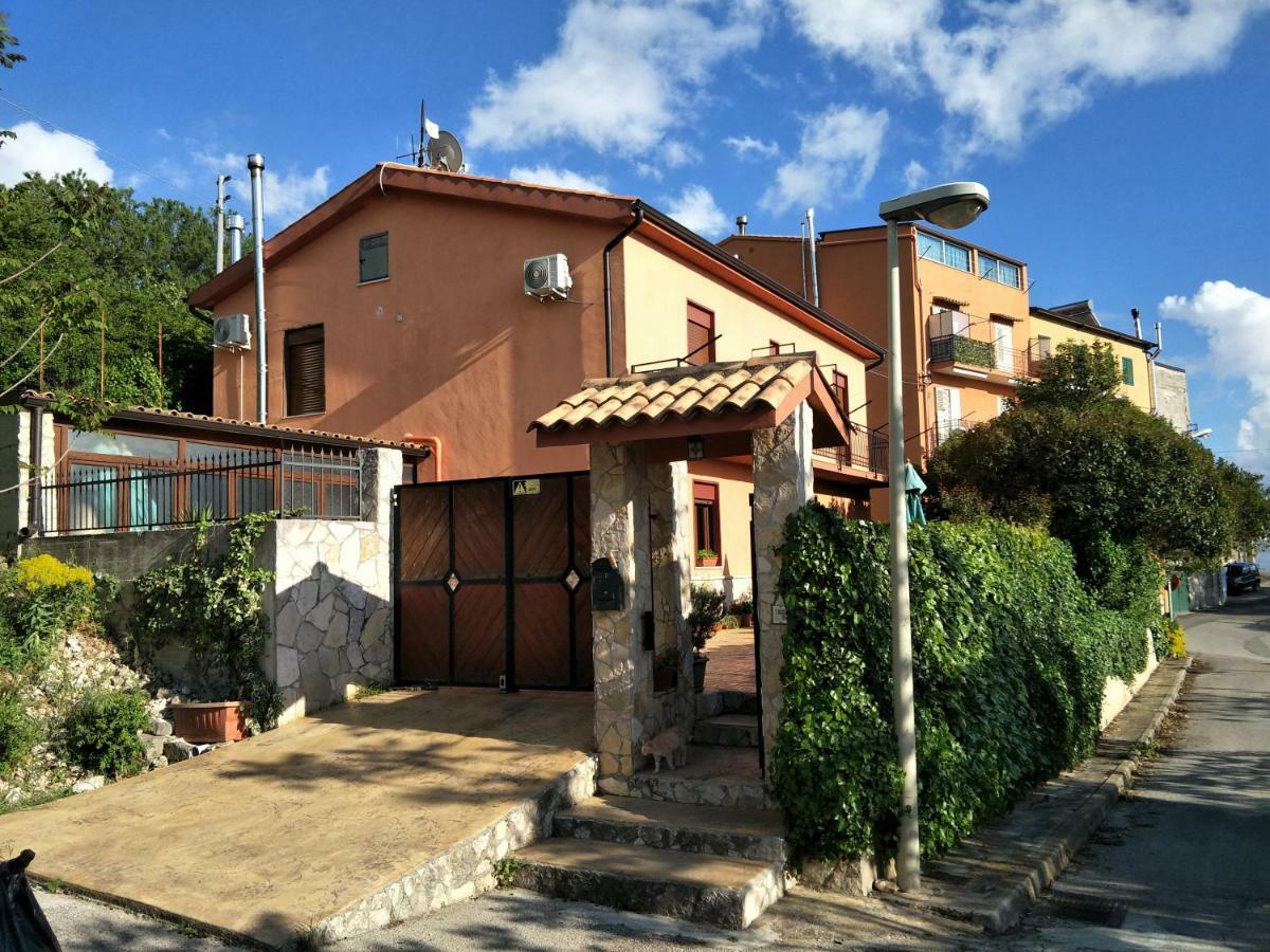 B&B Benjamas Bisacquino Esterno foto